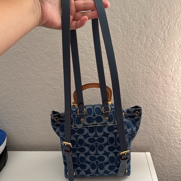 COACH Riya Backpack 21 In Signature Denim - Picture 2 of 10